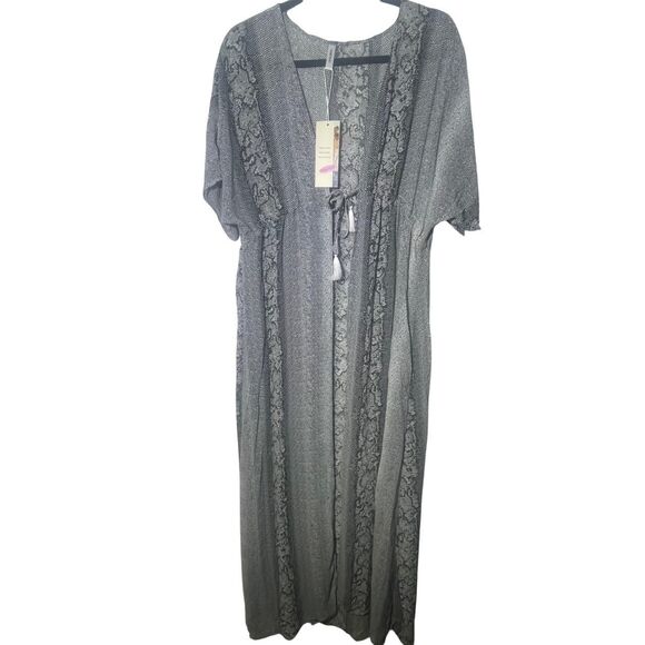NWT Women's Long Boho Cover-up Grey Black Snake Skin Tassels Sheer Mesh Dokotoo - Picture 1 of 8